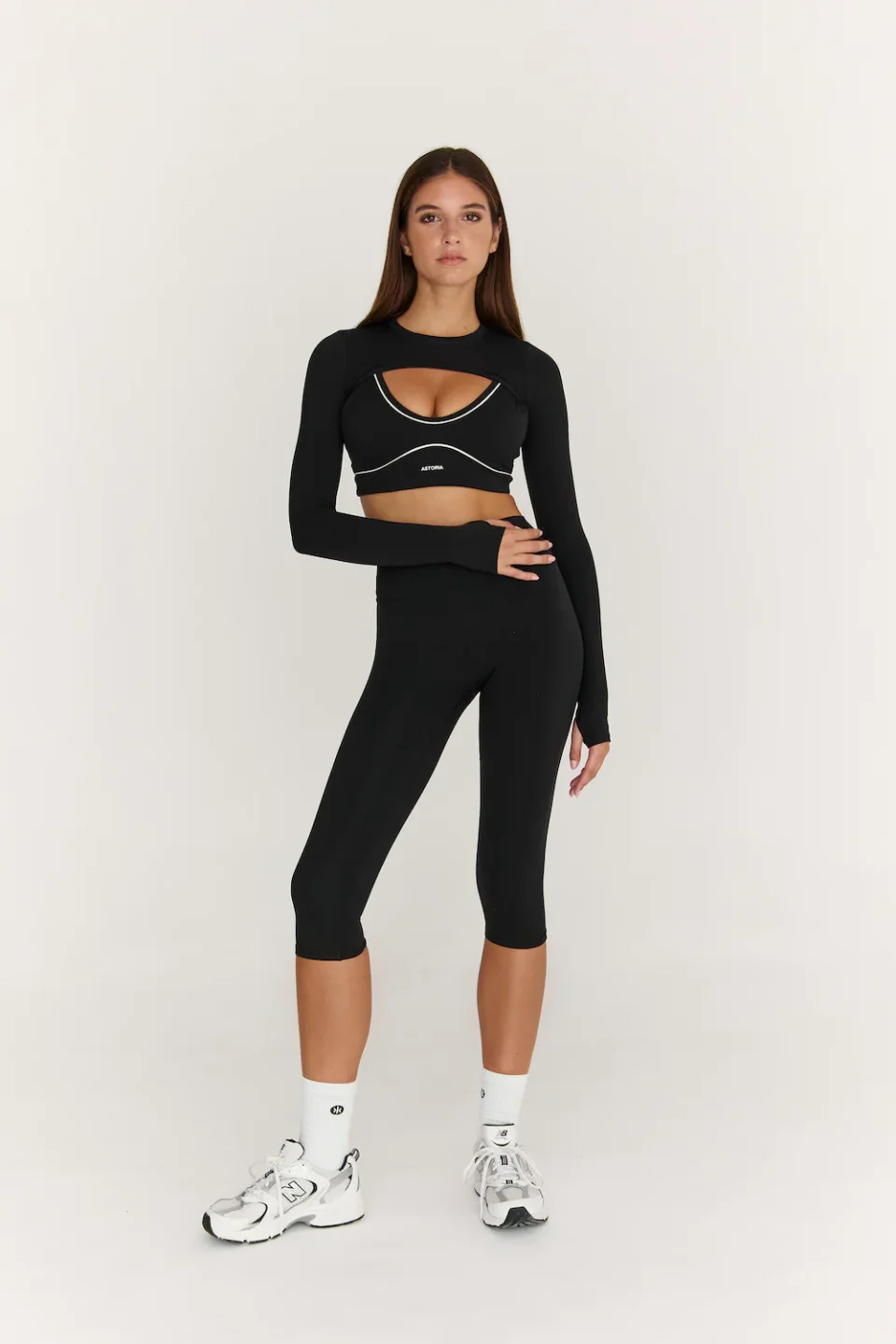 Buy Authentic Astoria Airvive Shrug Black Fitness Sleeve Online